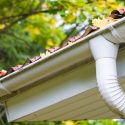 leaves-clogging-gutter-in-the-fall